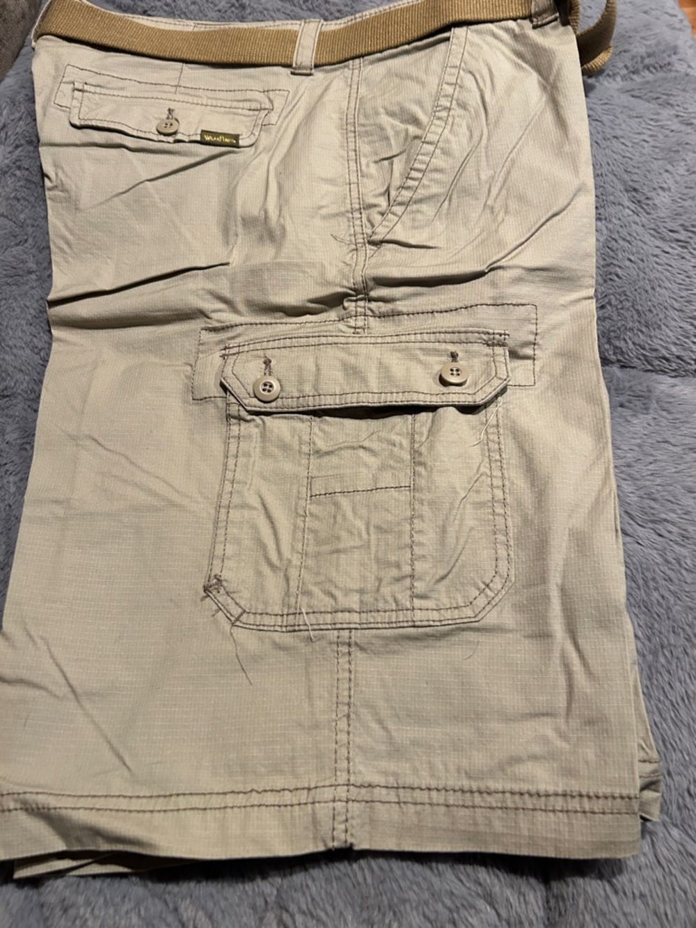 Men's Cargo Shorts in Light Khaki by Wearfirst